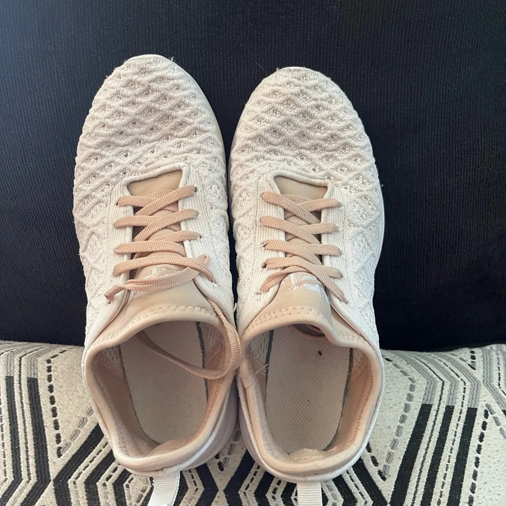 APL" TechLoom Phantom Athletic Propulsion Labs-White & Cream - Picture 5 of 13